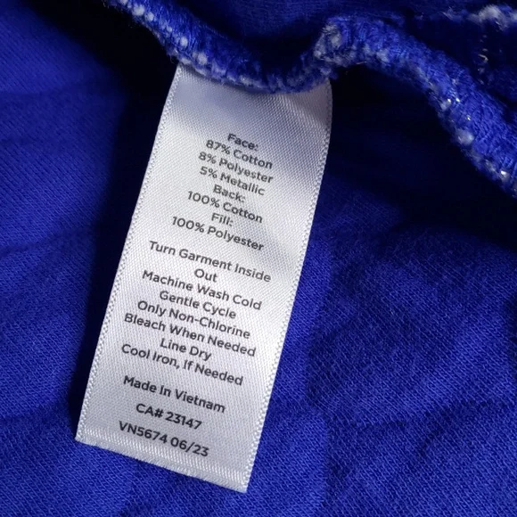 T By TALBOTS Quilted Blue Silver Zip Neck Pullover Top Size large - Picture 9 of 9